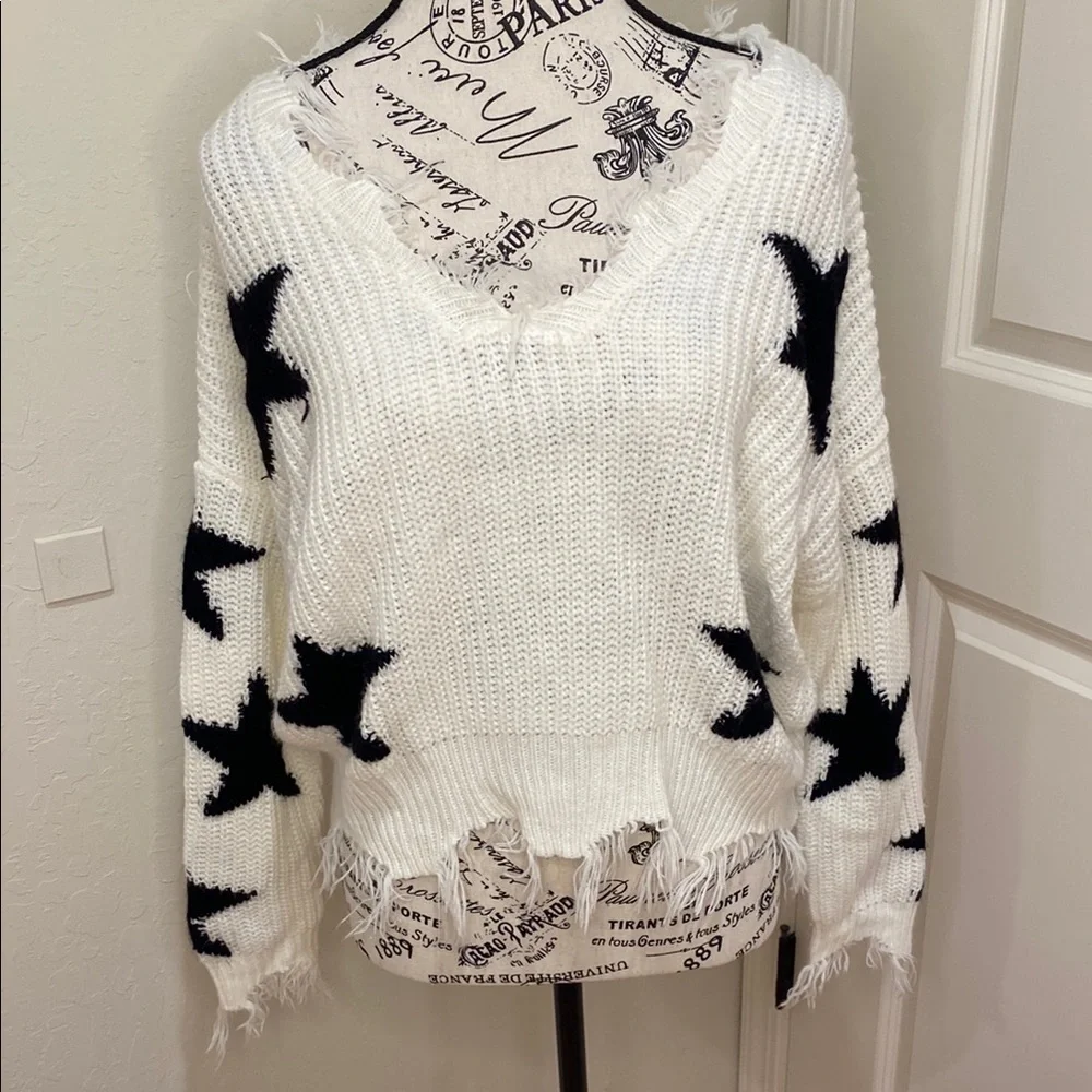 White and Black Star Sweater “Golden Goose Look” - Picture 1 of 4
